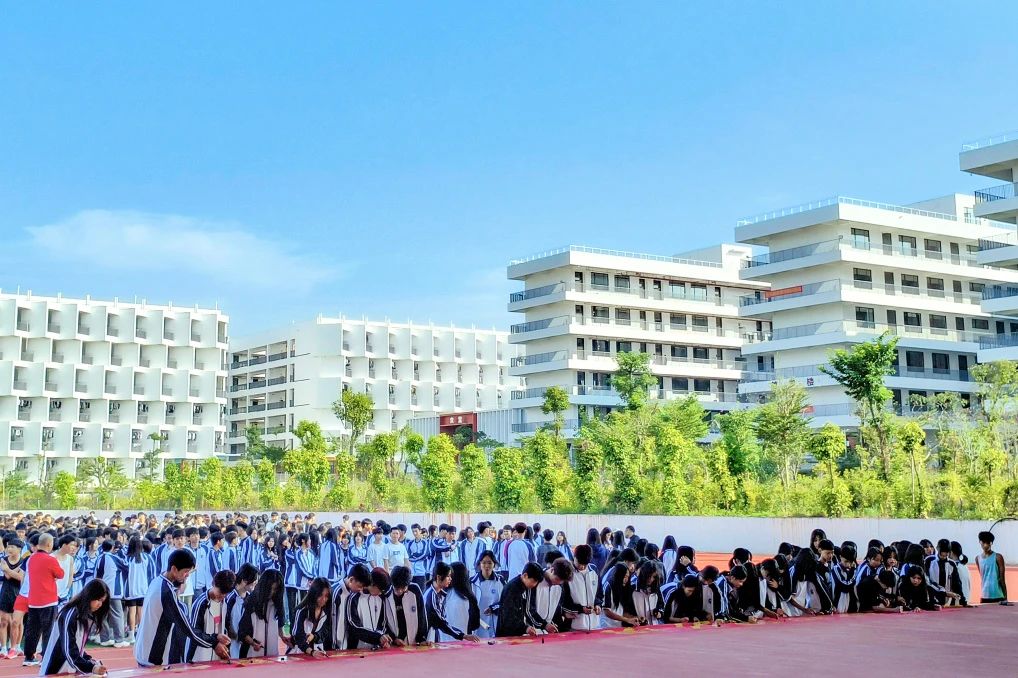 春暖花开迎开学 巳巳如意启新程——​乐鱼(中国)一站式服务平台2025年春季开学返校指南